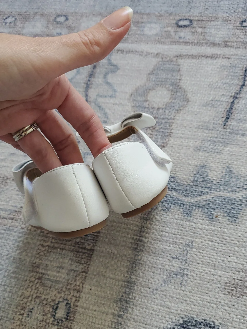 Felix & Flora Baby Girl White Bow Mary Jane Dress Flats Shoes Sz5